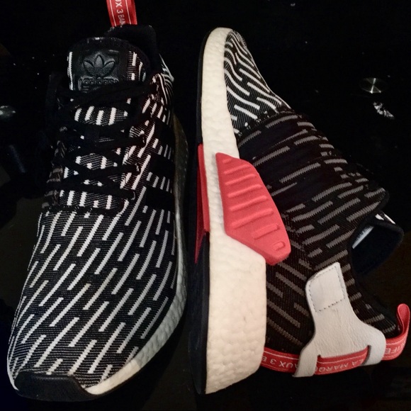 Adidas NMD R2 “Core Black Stripe” VNDS in Box - Picture 3 of 8